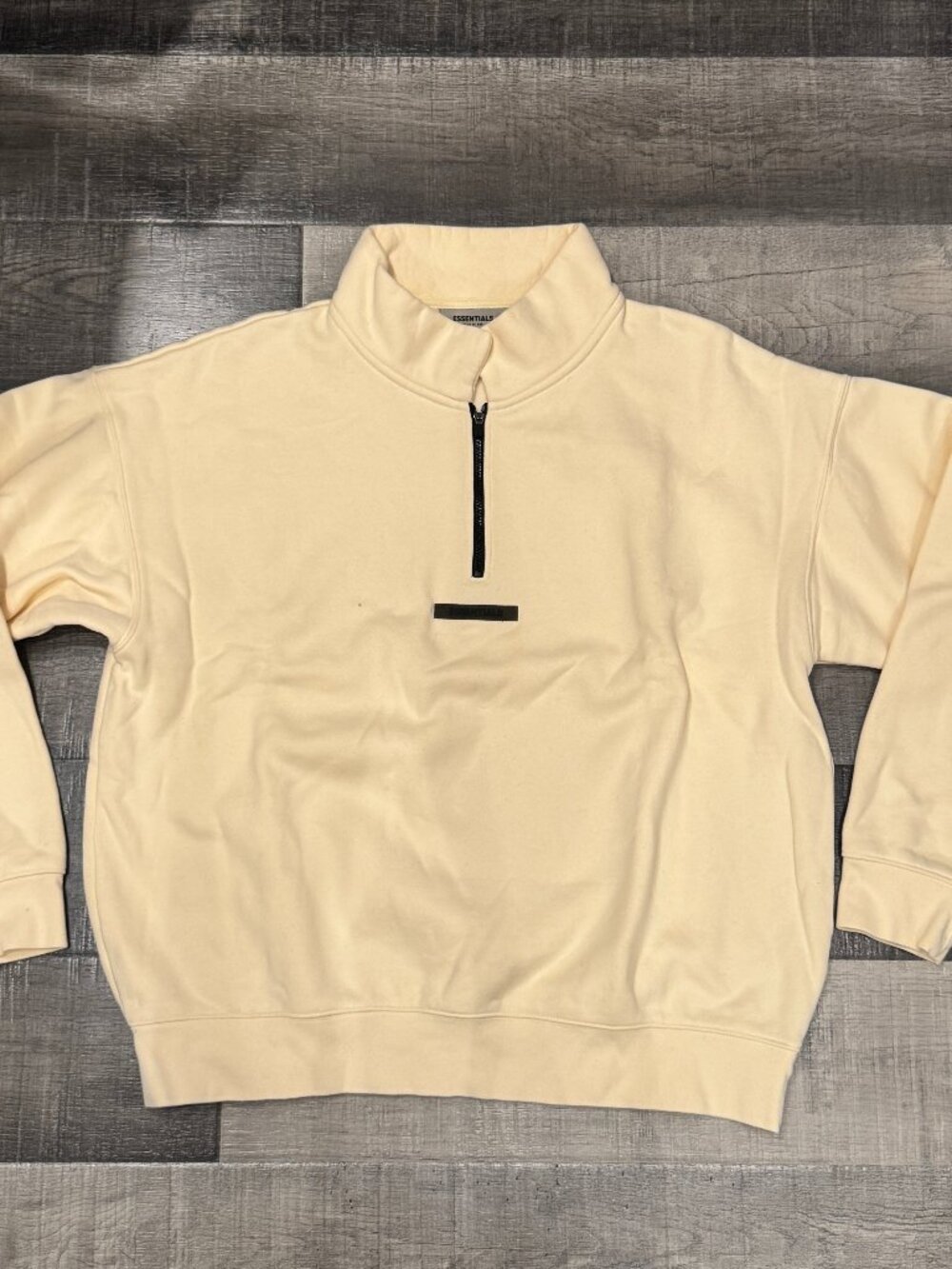 Essentials by Fear of God Cream Quarter Zip Sweater – Size M